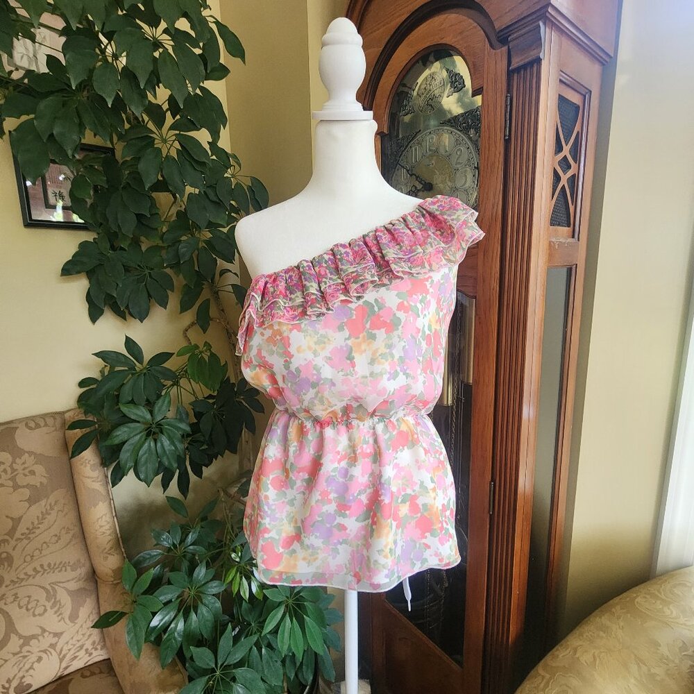 Size XS asymmetrical one shoulder flower/floral top